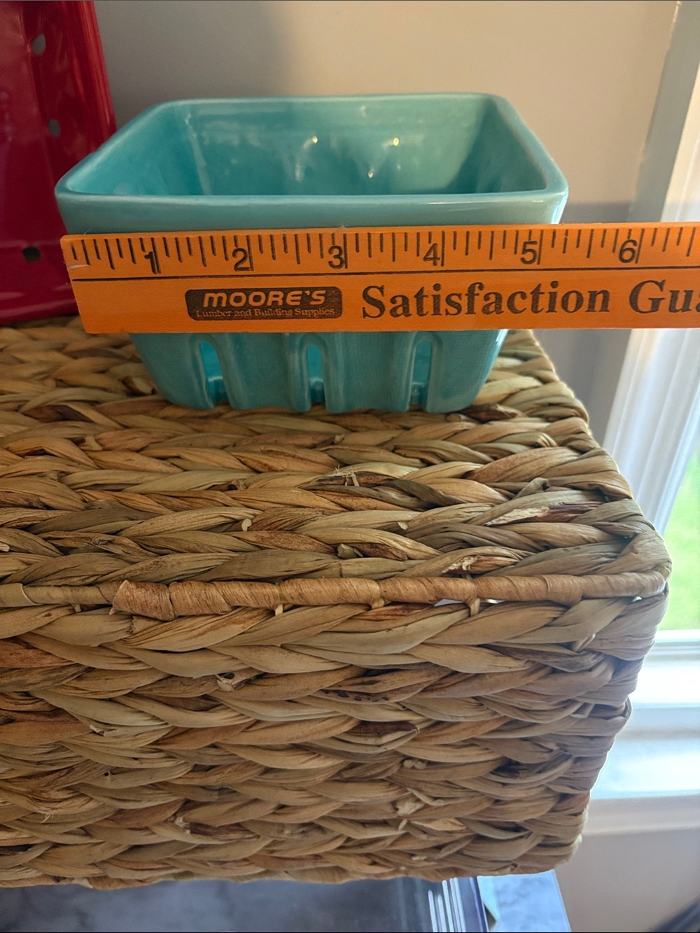 Tag Ceramic Serveware Berry Baskets in Red and Teal - Picture 3 of 7